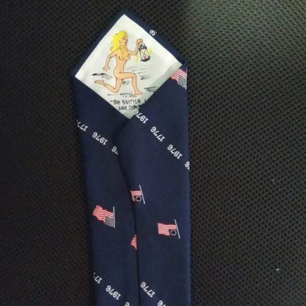 Rare Vintage Bicentennial Nudie Girl Handpainted Tie